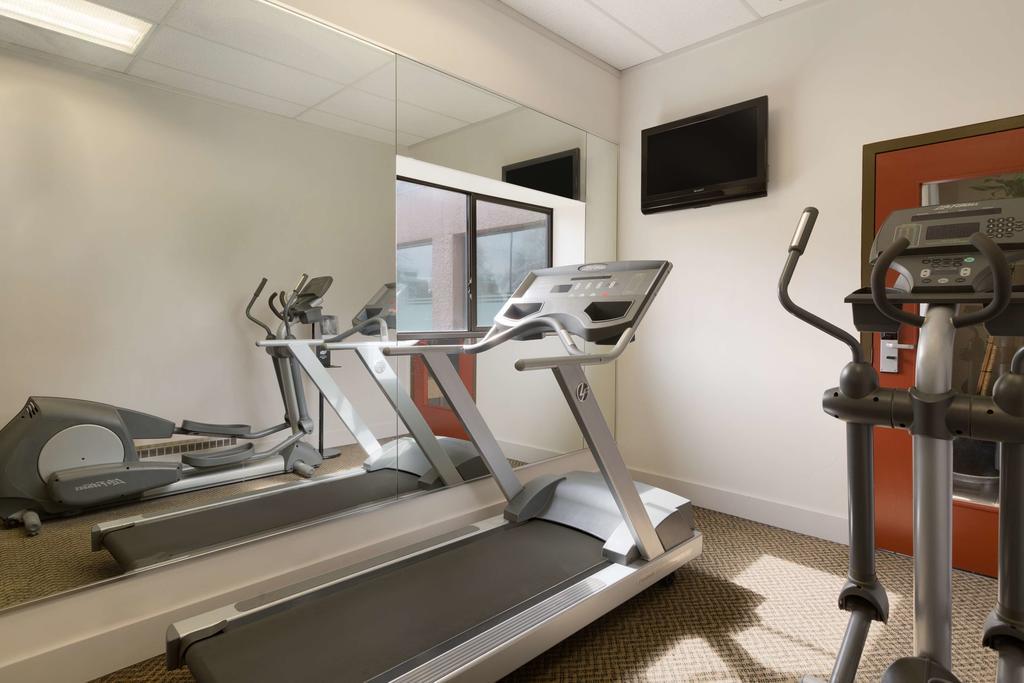 Travelodge Hotel By Wyndham Vancouver Airport Richmond Esterno foto